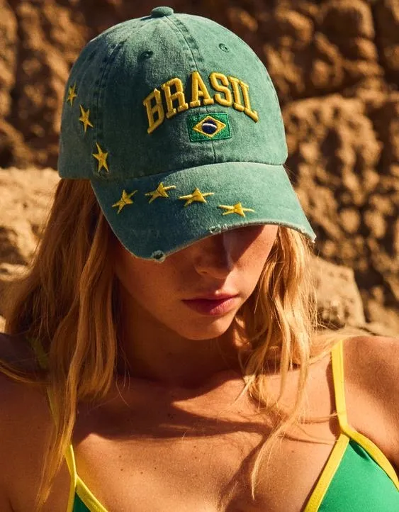 Кепка с вышивкой Brasil