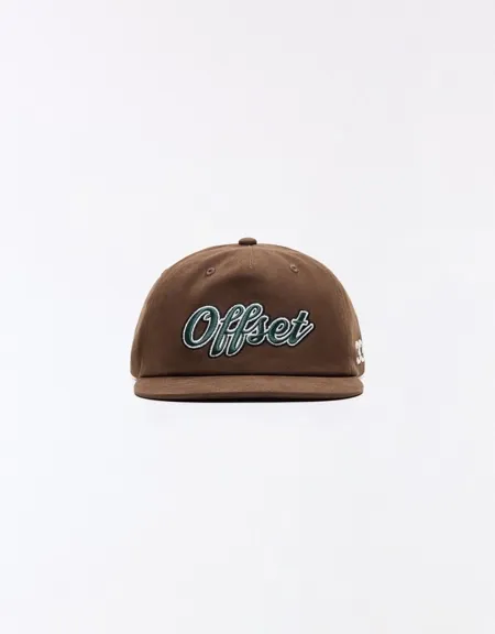 Кепка с плоским козырьком и вышивкой- Заказать в России