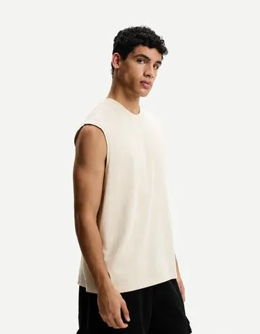 Топ без рукавов