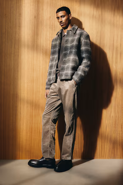 H&M брюки REGULAR FIT из бархата