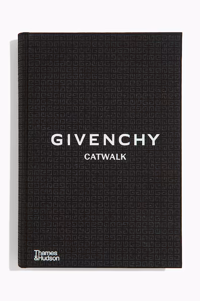Книга GIVENCHY CATWALK