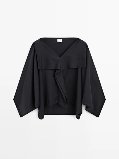 VOLUMINOUS V-NECK BLOUSE - STUDIO