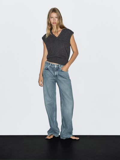 Zara Жилет вязаный с V-образным вырезом