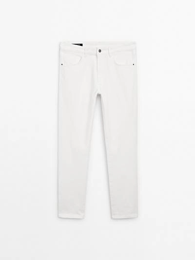 Джинсы с узким кроем