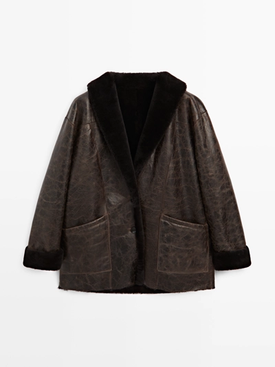 MOUTON LEATHER COAT WITH CRACKLED FINISH