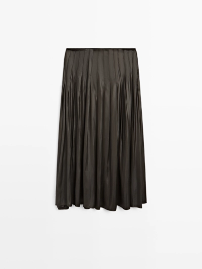 PINTUCK MIDI SKIRT WITH WAXED FINISH