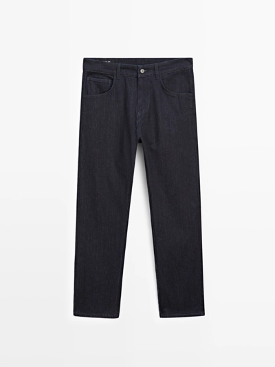RELAXED-FIT JEANS