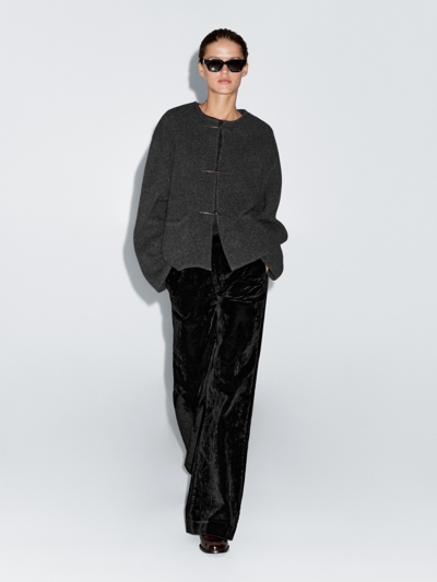 Zara Джинсы с завышенной талией и расклешенным кроем с флокированным узором