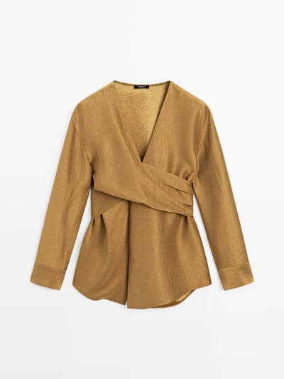 Рубашка с поясом и широкими рукавами- Заказать в России