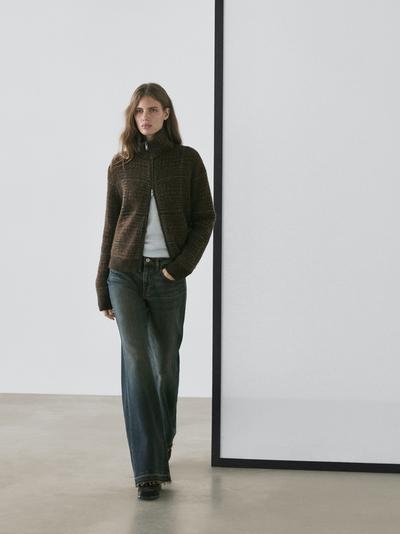 Zara Джинсы с расклешенными штанинами средней посадки купить с доставкой.