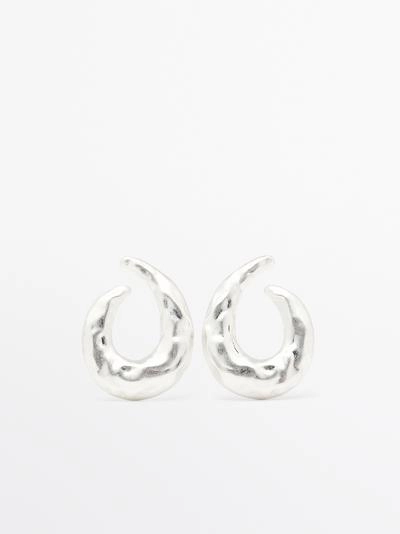 Серьги обтекаемой формы с текстурой- Заказать в России