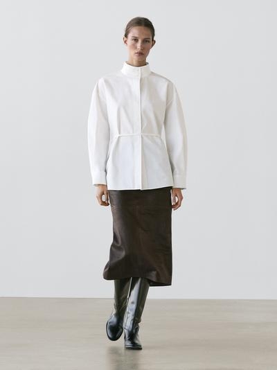 Zara Рубашка с высоким воротником и деталями ленты