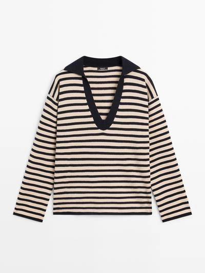 Водолазка с полосатым V-образным вырезом из вязаного полотна- Заказать в России