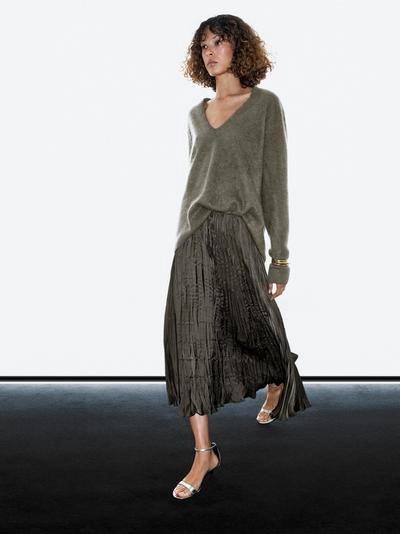 Длинная плавная плиссированная юбка