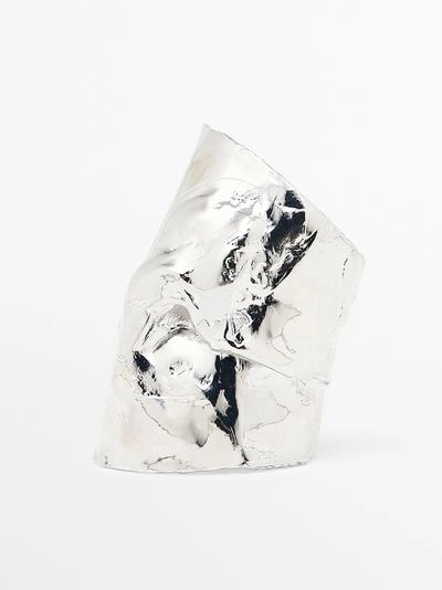 Нестандартное кольцо на запястье