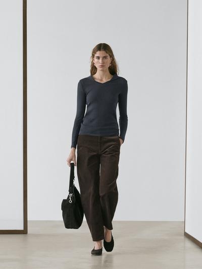 Zara Поло с длинным рукавом и V-образным вырезом