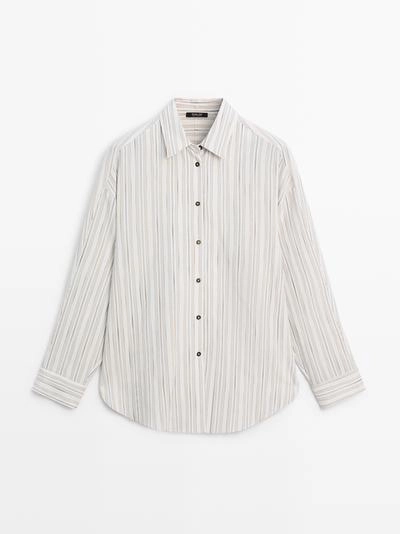 Рубашка в полоску с плавным фасоном