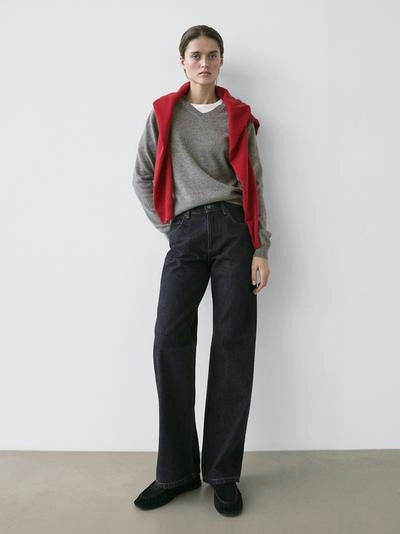 Джинсы свободного кроя средней посадки