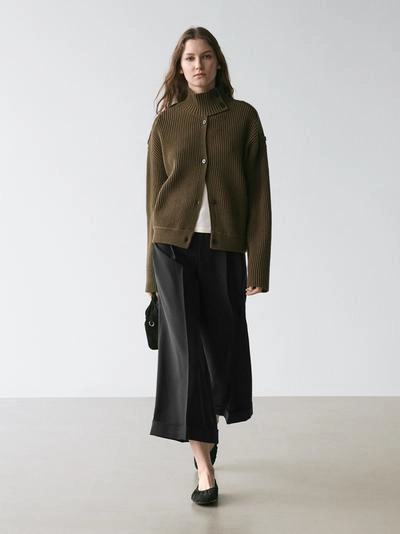 Брюки с линией ластовицы из текстиля с эффектом плиссировки- Заказать в России