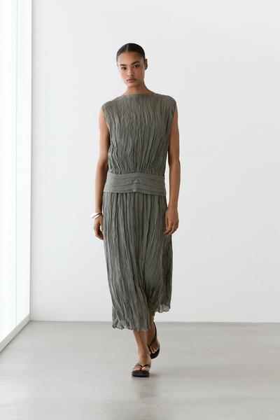Zara Платье из фактурной струящейся ткани с поясом-саше купить с доставкой.