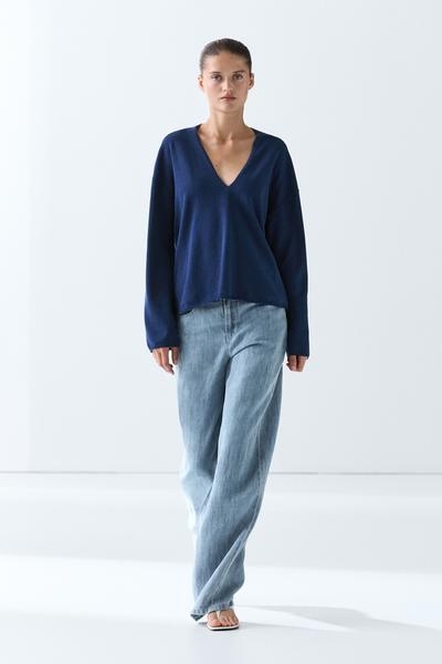 Zara Вязаный свитер в полоску с V-образным вырезом купить с доставкой.
