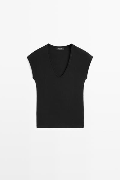 Zara Футболка с V-образным вырезом