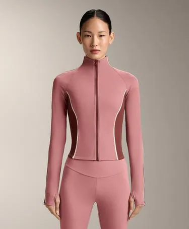 Легкая и теплая высокотехнологичная куртка- Заказать в России