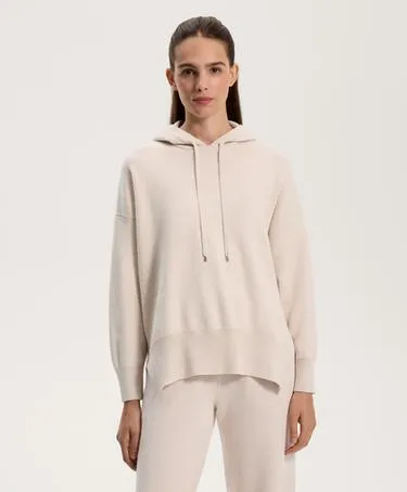 Длинный вязаный свитер с капюшоном