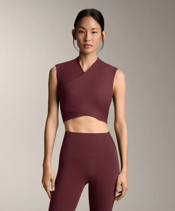 Tank top Comfortlux с перекрестным вырезом без рукавов