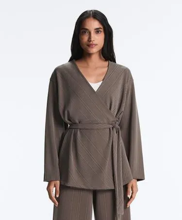 Длинная куртка с асимметричной полоской из модала- Заказать в России