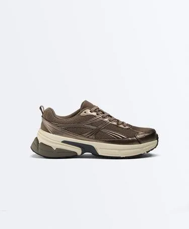 Кроссовки в стиле RUNNING