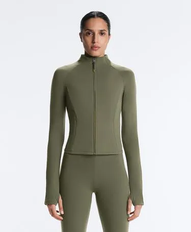 Легкая и теплая высокотехнологичная куртка