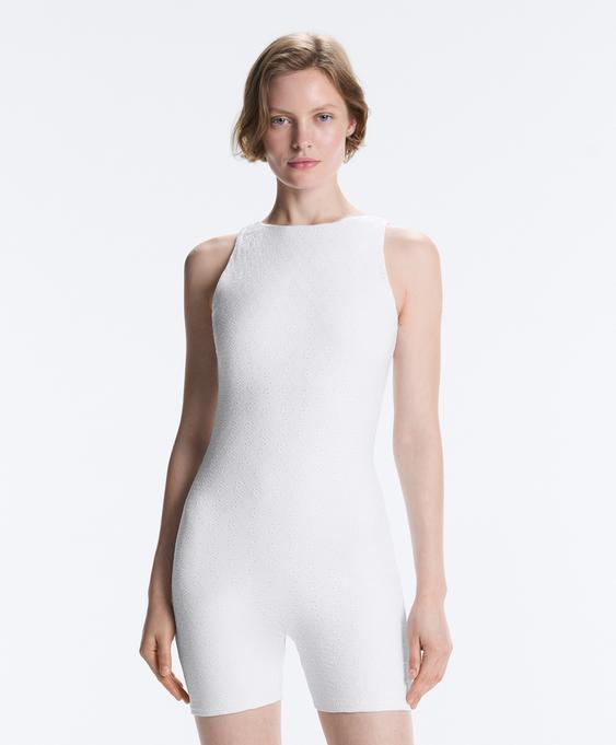 Zara Короткий комбинезон COMFORTLUX с вышивкой