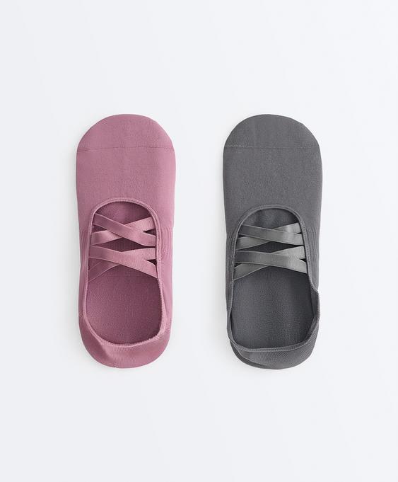 Zara 2 PAIRS OF INVISIBLE POLYAMIDE BLEND YOGA AND PILATES SOCKS WITH DOUBLE STRAPS