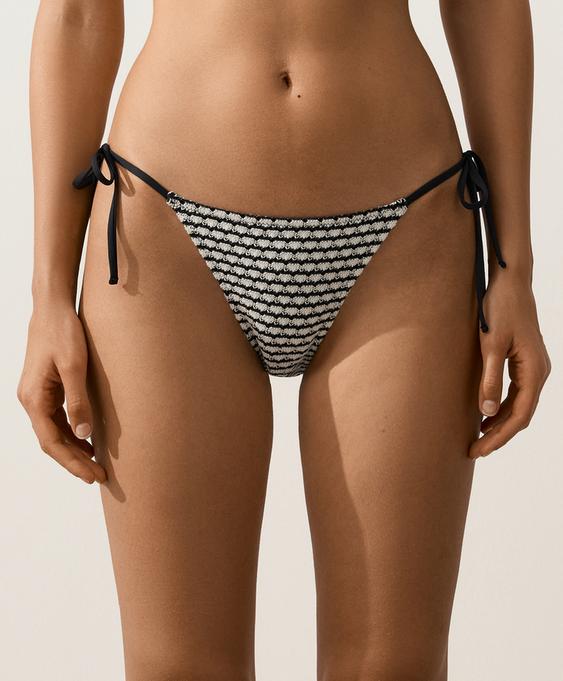 Zara Плавки бикини на завязках из контрастного CROCHET купить с доставкой.