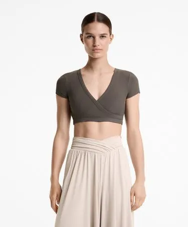 Топ без рукавов из ребристого модально-ленового трикотажа с перекрестным дизайном