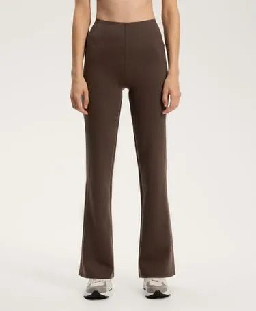 Брюки с высокой посадкой в стиле неопрена с расклешёнными штанинами- Заказать в России