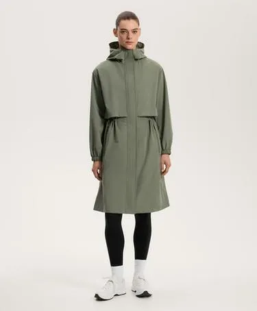 Длинный плащ с водонепроницаемостью 10K и экстра-легким весом