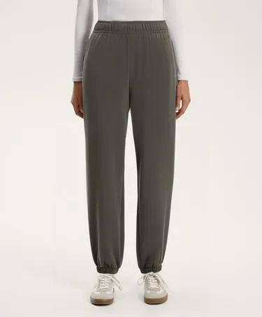 Мягкие джоггеры из модального ворса- Заказать в России