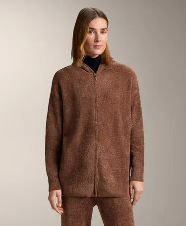 Теплая куртка с капюшоном шениль- Заказать в России