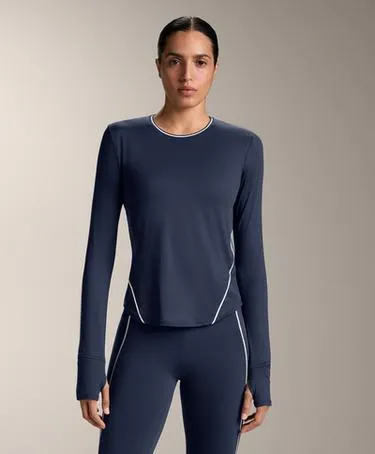 Лонгслив из высокотехнологичной ткани с кантом- Заказать в России