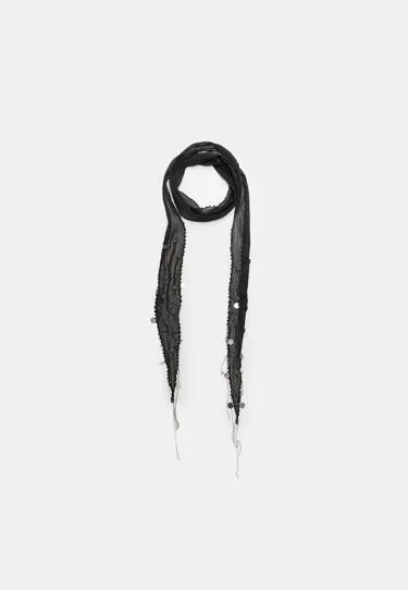 Тонкий платок с бусинами