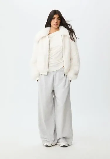 Куртка из искусственного меха