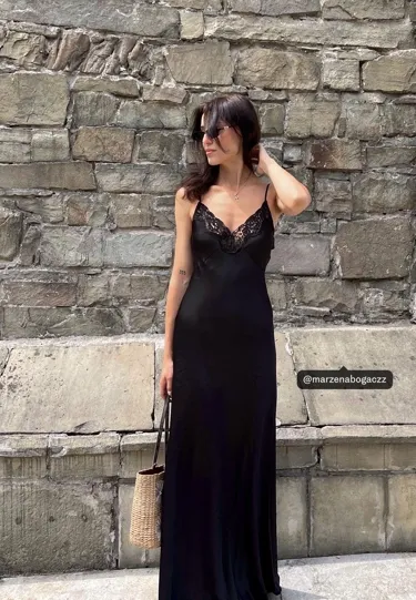 Длинное атласное платье-комбинация