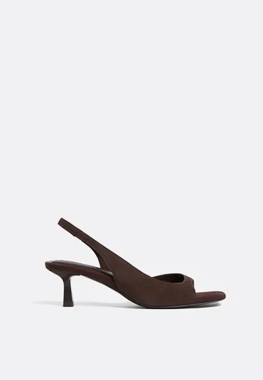 Кожаные босоножки на каблуке