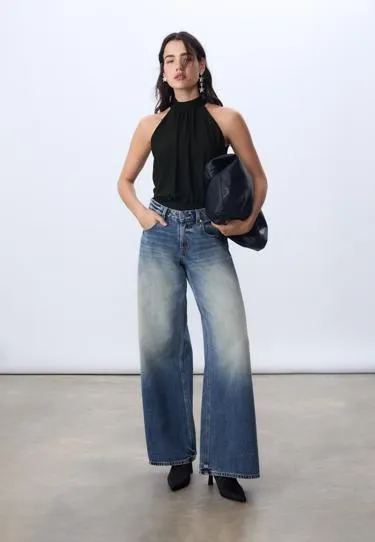 Боди с горловиной халтер и сборками