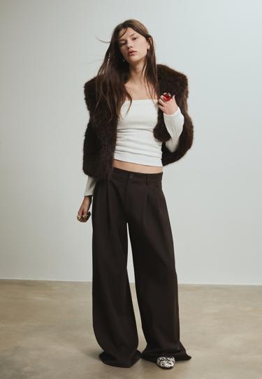 Zara Футболка с присборенными открытыми плечами