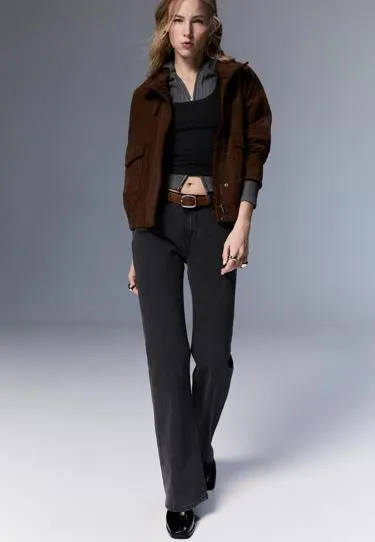 Джинсы D68 фасона BOOTCUT с поясом