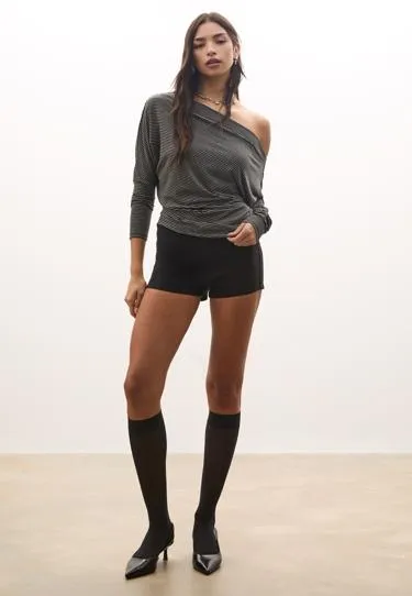 Асимметричная футболка из модала в полоску- Заказать в России