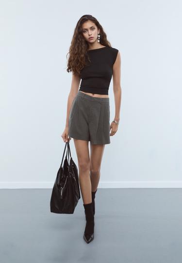 Zara Нарядные шорты в полоску с защипами